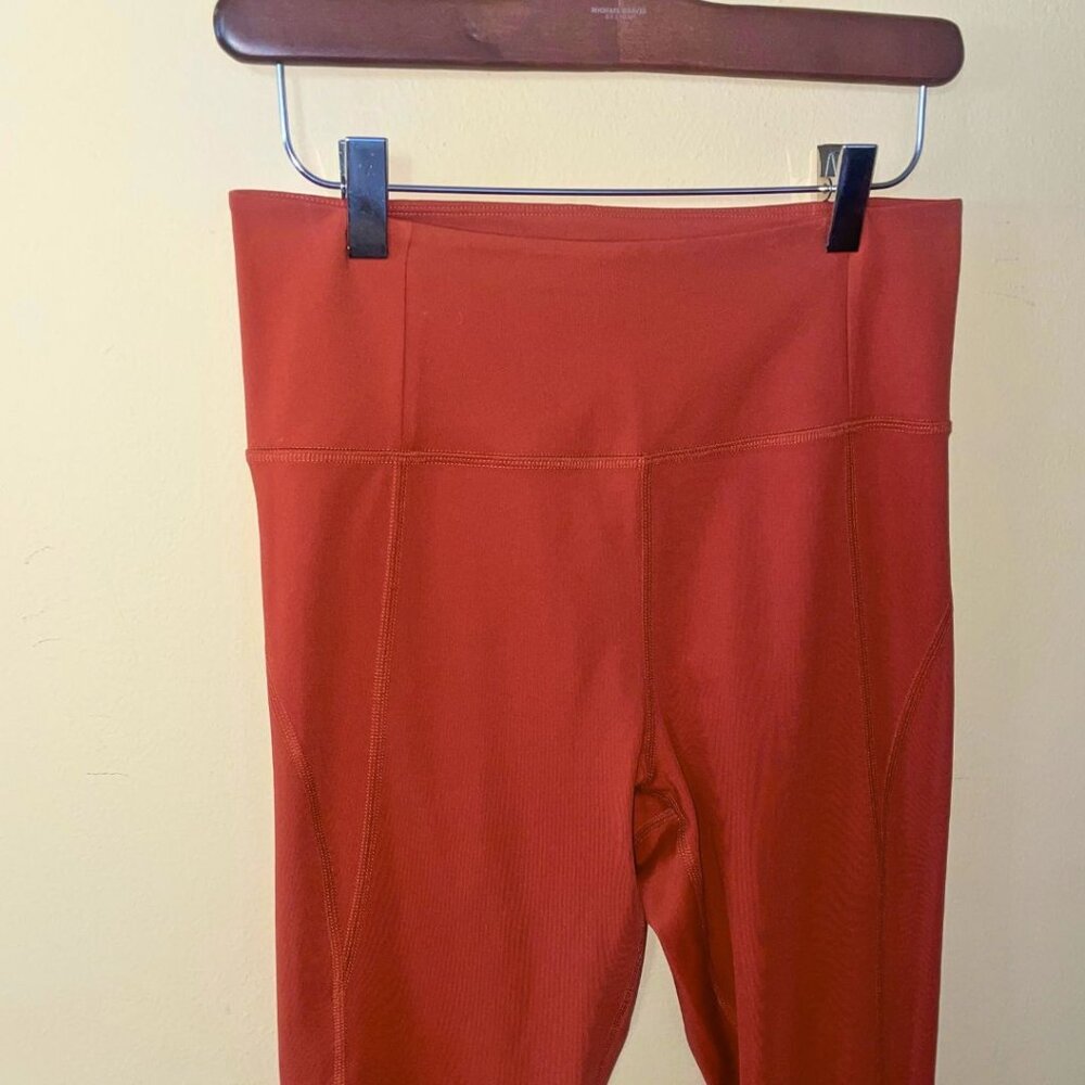 Girlfriend Collective High Rise Compression Leggings in Rust, Size: M - Picture 4 of 7